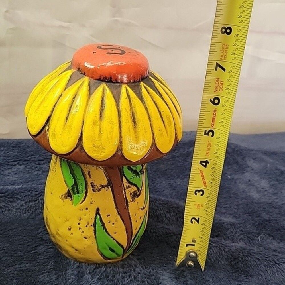 Vintage 70s Mushroom sunflower Salt and Pepper shakers Quan Quan  Made in Japan - Picture 6 of 8